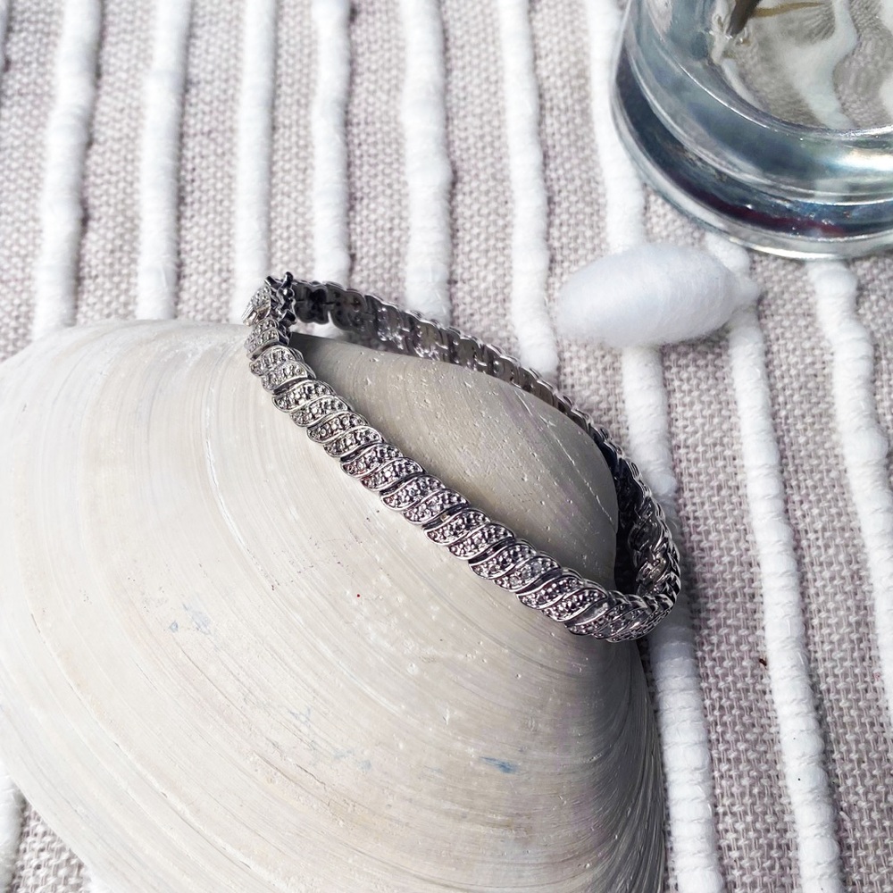Elegant Silver Bracelet